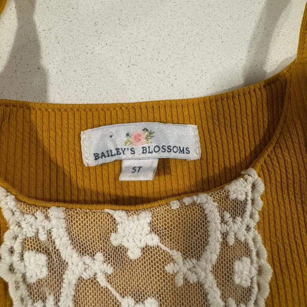 Bailey's Blossoms Toddler Girl 5T Pumpkin Romper - Picture 3 of 5